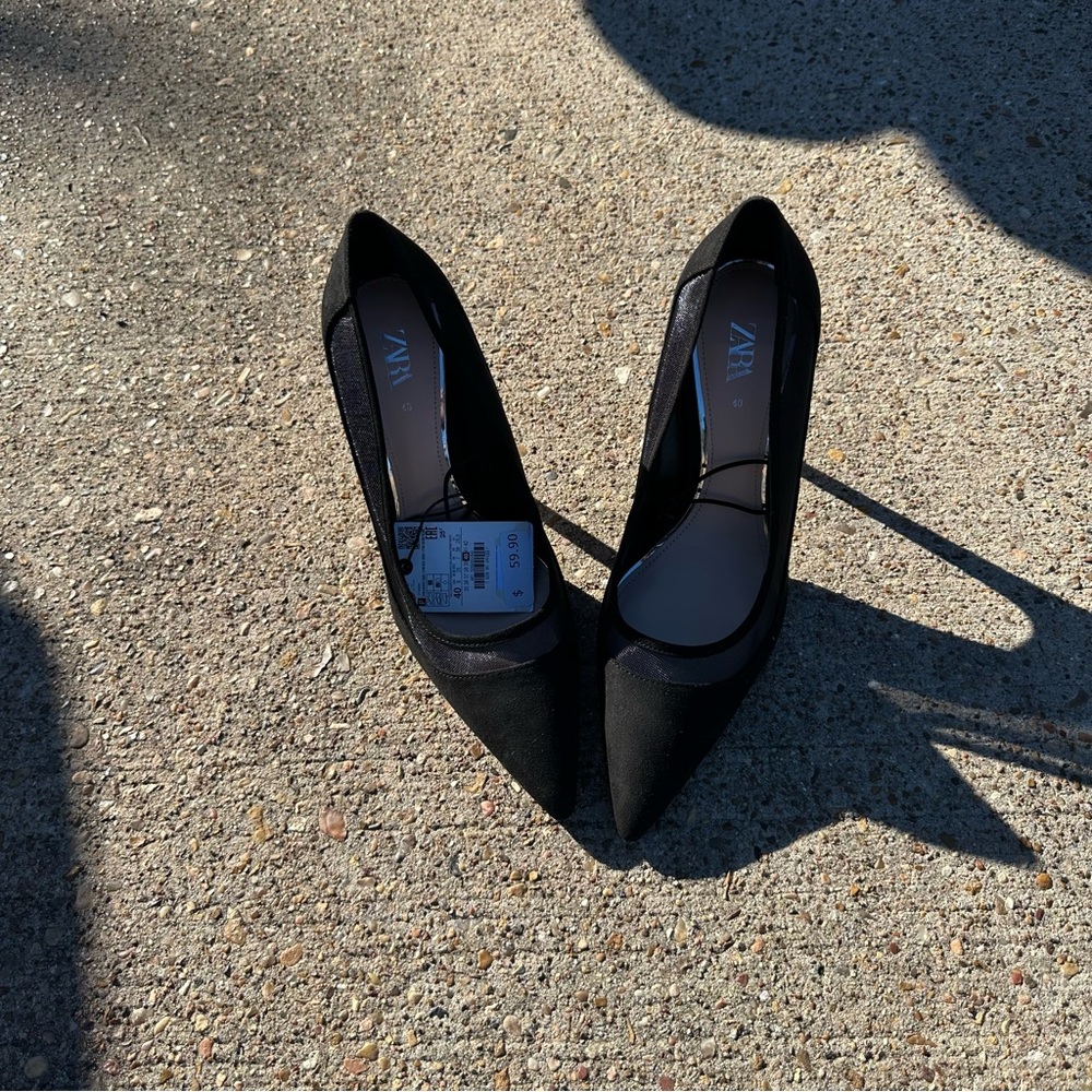 BRAND NEW LADIES ZARA 2.5-3 HELL SIZE 40 USA 9